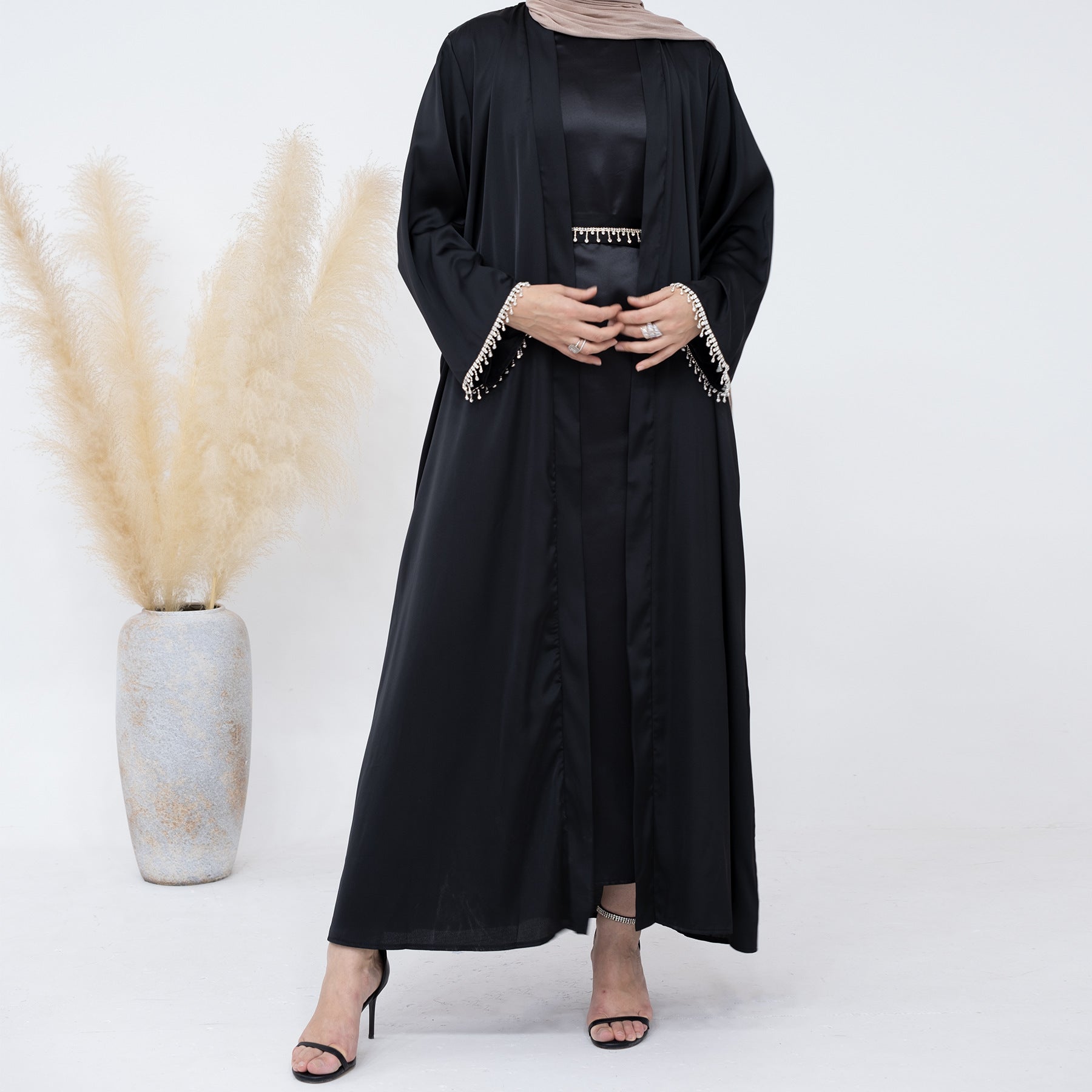 Abaya images best sale