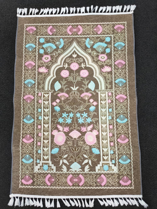 Elevate Your Salah Experience Discover Tranquility with Hikmah Boutique At Hikmah Boutique, we understand that prayer is more than a ritual; it’s a sacred connection. Our Anti-Slip Prayer Mat in Light Grey is meticulously designed to enhance your spiritual journey. 