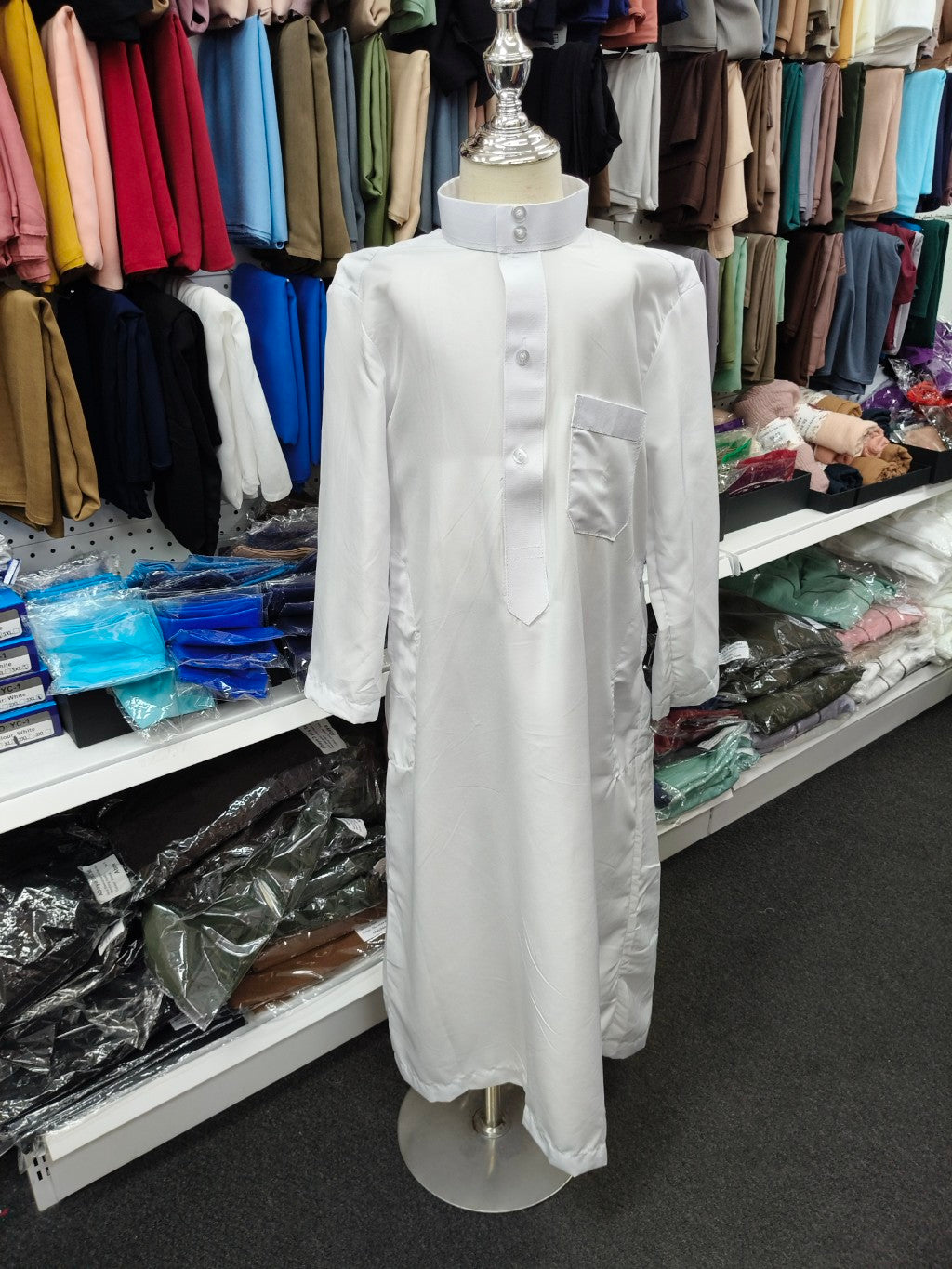 Shop the Boys Thobe in White at Hikmah Boutique, Sydney. Soft, light, and comfortable, perfect for Ramadan, Jummah prayer, or everyday wear. Available in all sizes and affordably priced!