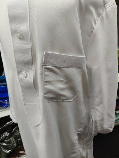 Shop the Boys Thobe in White at Hikmah Boutique, Sydney. Soft, light, and comfortable, perfect for Ramadan, Jummah prayer, or everyday wear. Available in all sizes and affordably priced!