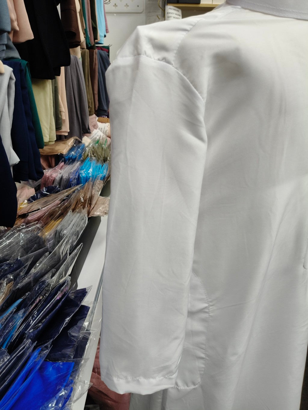 Shop the Boys Thobe in White at Hikmah Boutique, Sydney. Soft, light, and comfortable, perfect for Ramadan, Jummah prayer, or everyday wear. Available in all sizes and affordably priced!