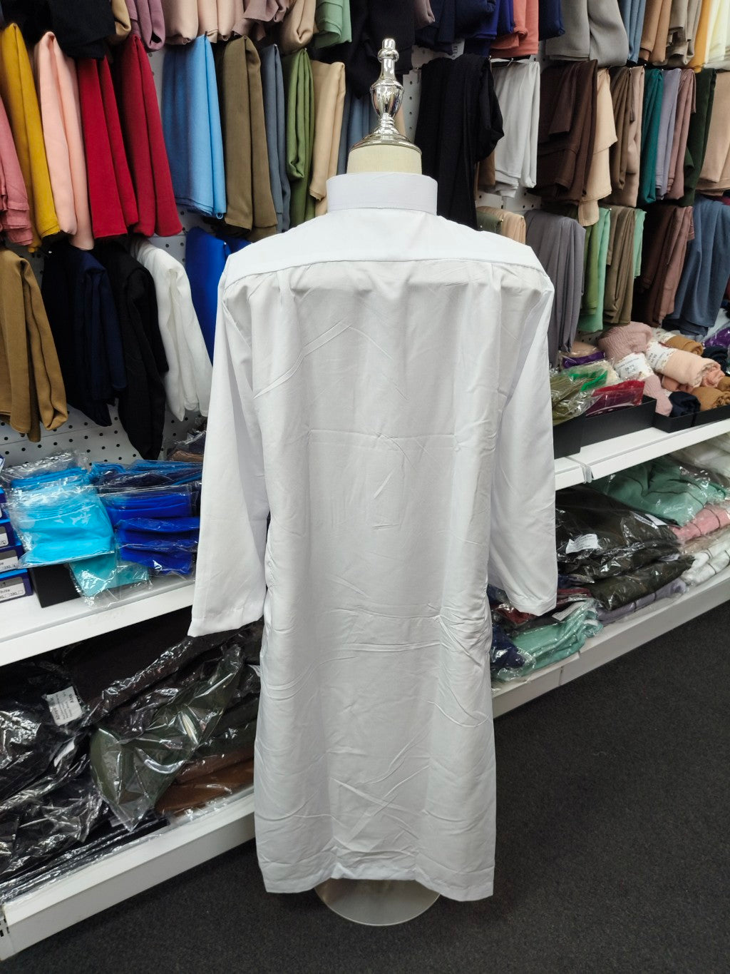 Shop the Boys Thobe in White at Hikmah Boutique, Sydney. Soft, light, and comfortable, perfect for Ramadan, Jummah prayer, or everyday wear. Available in all sizes and affordably priced!