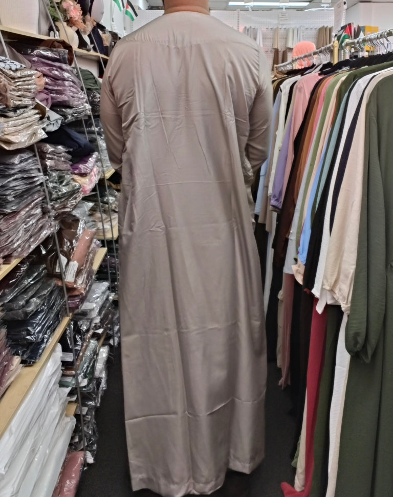 Shop the Daffah Thobe in Taupe at Hikmah Boutique. Perfect for those seeking stylish yet modest traditional thobes for men in Australia. Buy Thobes Online.