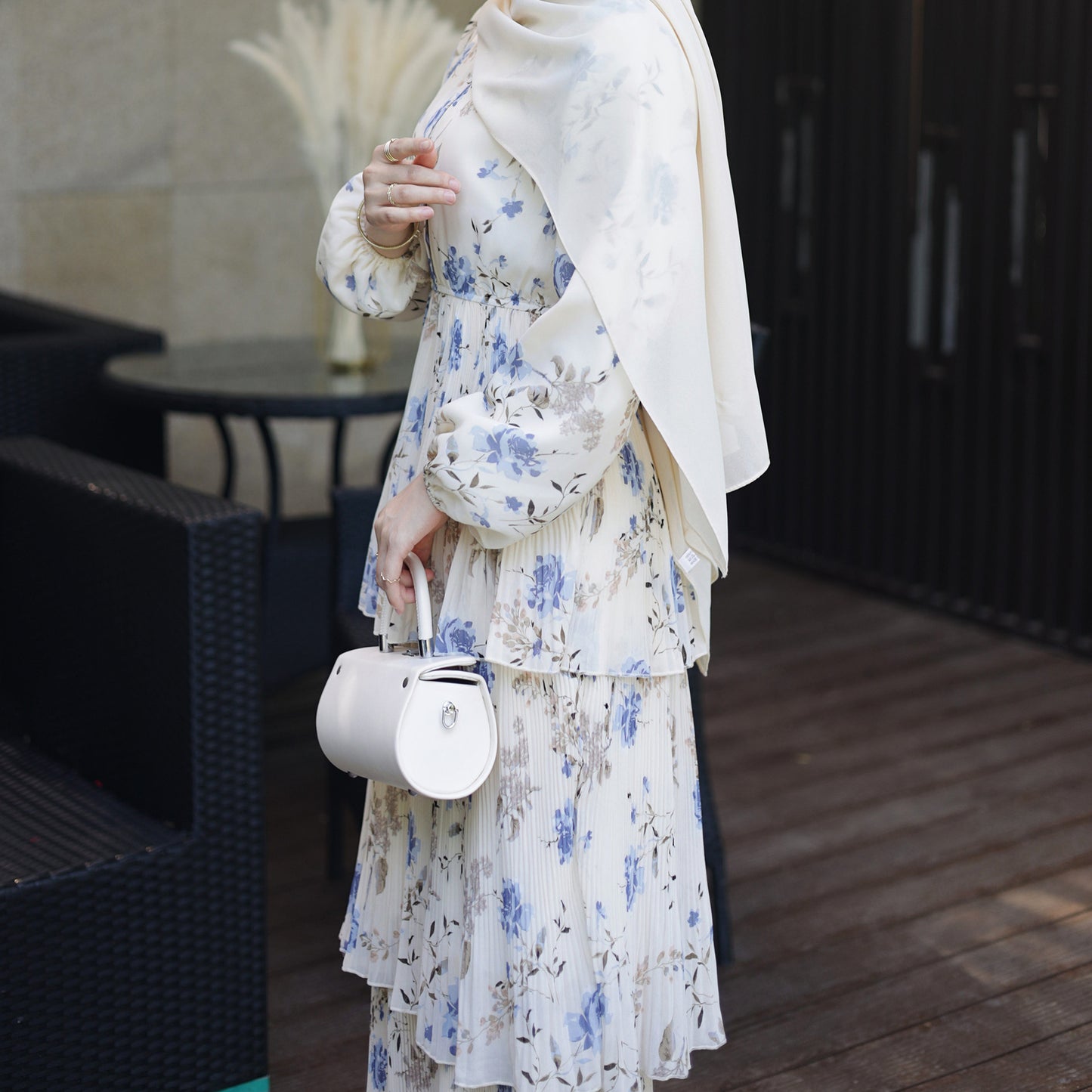Step into elegance and grace this Eid with the exclusive Eid Abaya Dress from Hikmah Boutique. Crafted with meticulous attention to detail, our modest dress embodies the essence of sophistication and style, ensuring you make a statement during this special occasion such as Ramadan and Eid.
