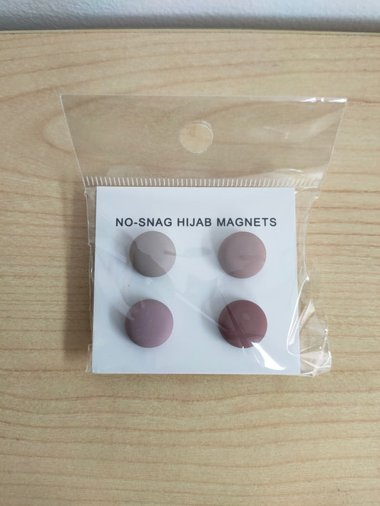 Discover our Dusty Pink Hijab Magnets at Hikmah Boutique. Strong hold, elegant design. Perfect for all hijab styles. Shop now for premium quality!