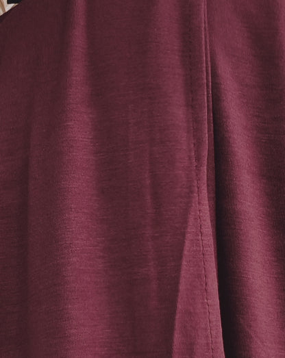 Discover our premium Maroon Jersey Hijab at Hikmah Boutique. Soft, comfortable, and perfect for summer. Shop now at the best online hijab shop for stylish and affordable modest clothing.