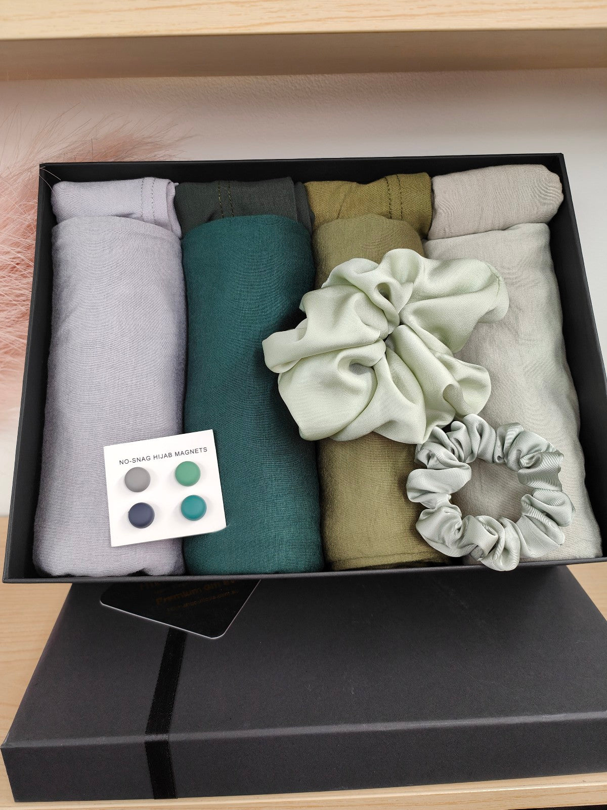 Large Premium Jersey Hijab Gift Box: Discover the elegance and comfort of the Large Premium Jersey Hijab Gift Box exclusively sold by Hikmah Boutique. This exquisite hijab gift box contains four premium Jersey Hijabs with matching hijab accessories to make it a perfect gift for a hijabi.