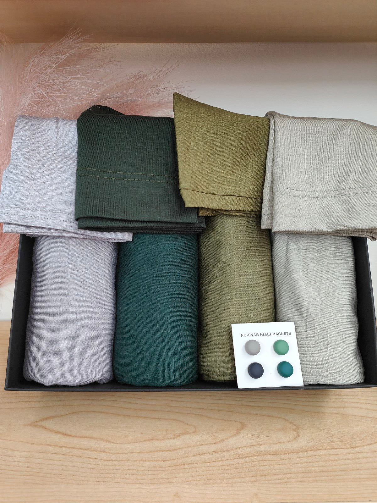 Large Premium Jersey Hijab Gift Box: Discover the elegance and comfort of the Large Premium Jersey Hijab Gift Box exclusively sold by Hikmah Boutique. This exquisite hijab gift box contains four premium Jersey Hijabs with matching hijab accessories to make it a perfect gift for a hijabi.