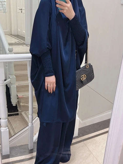 Discover elegance and grace with our exclusive Navy Satin French Jilbab at Hikmah Boutique. Made of premium satin material, this two-piece set offers both comfort and style, perfect for any occasion. Buy online in Australia!