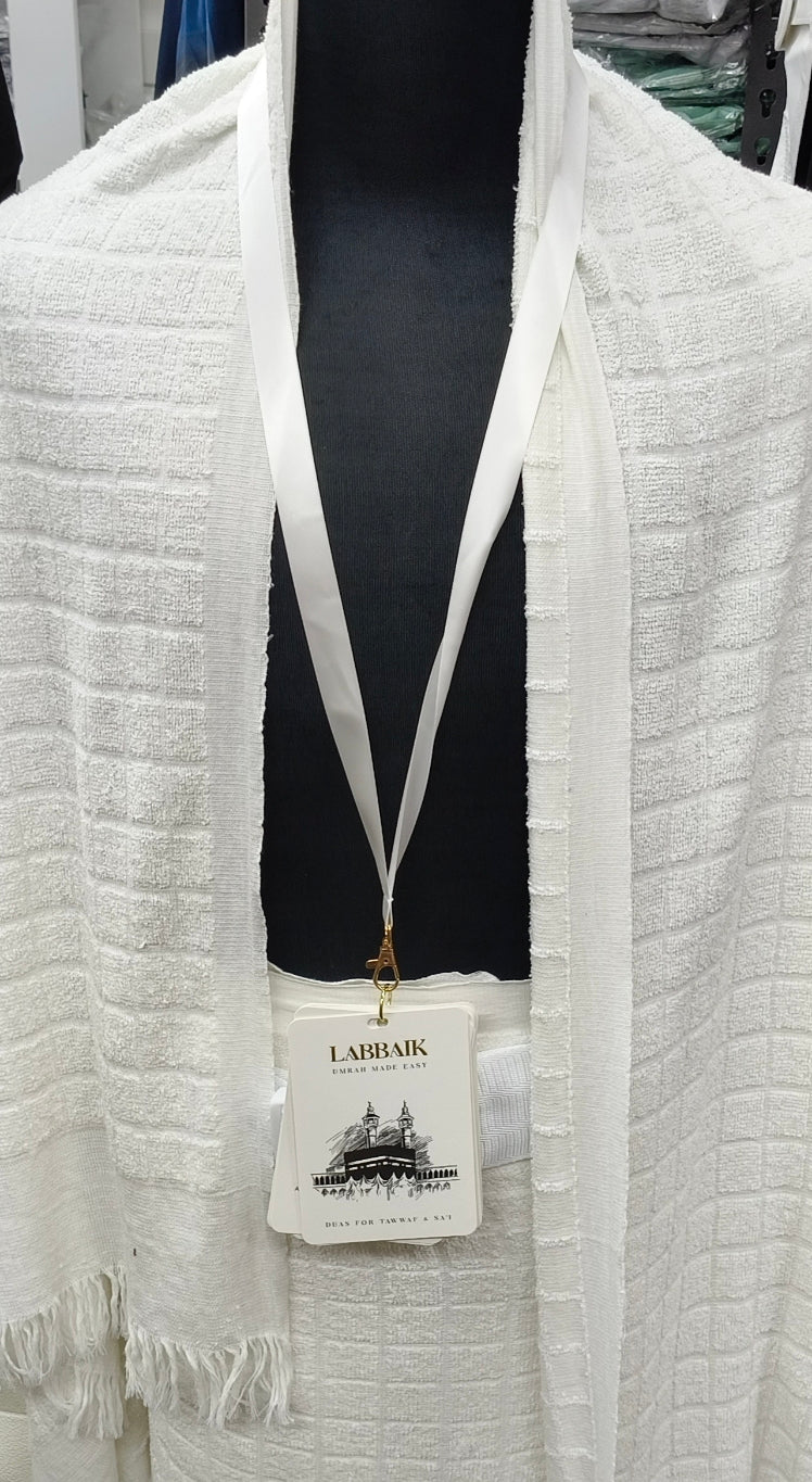 Simplify your Umrah journey with our Umrah Dua Cards With Lanyard by Hikmah Boutique. Includes essential duas, etiquettes, and significance of Umrah rituals.