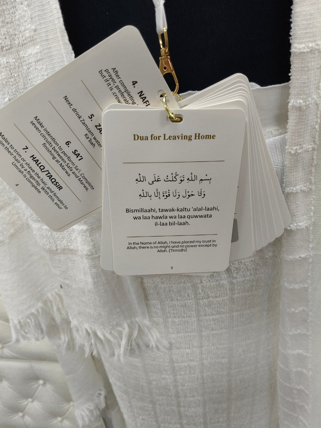 Simplify your Umrah journey with our Umrah Dua Cards With Lanyard by Hikmah Boutique. Includes essential duas, etiquettes, and significance of Umrah rituals.