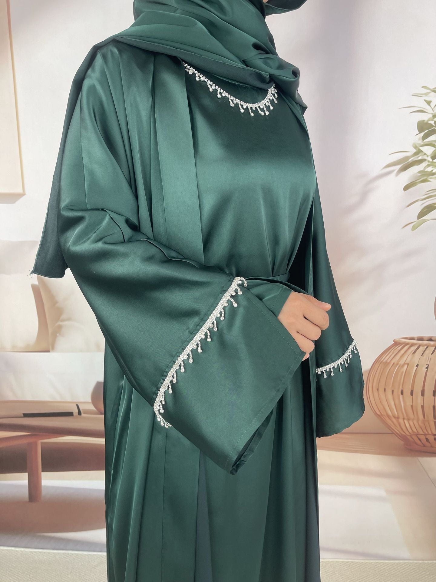 Malika Abaya Emerald Green | Modest Abaya Set Hikmah Malika Abaya Emerald Green | Modest Abaya Set Hikmah