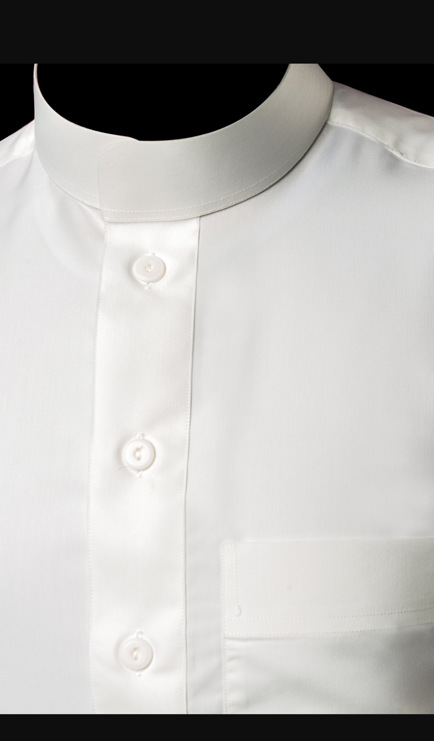 Our Mens Thobe is a Traditional Saudi Style Thobe. It's an elegant design white Thobe with traditional style collar, full sleeves and perfectly stitch. This white Thobe is made with high quality premium material. This Mens Thobe will poise your style, redefine your elegance while fulfilling the religious obligations. 