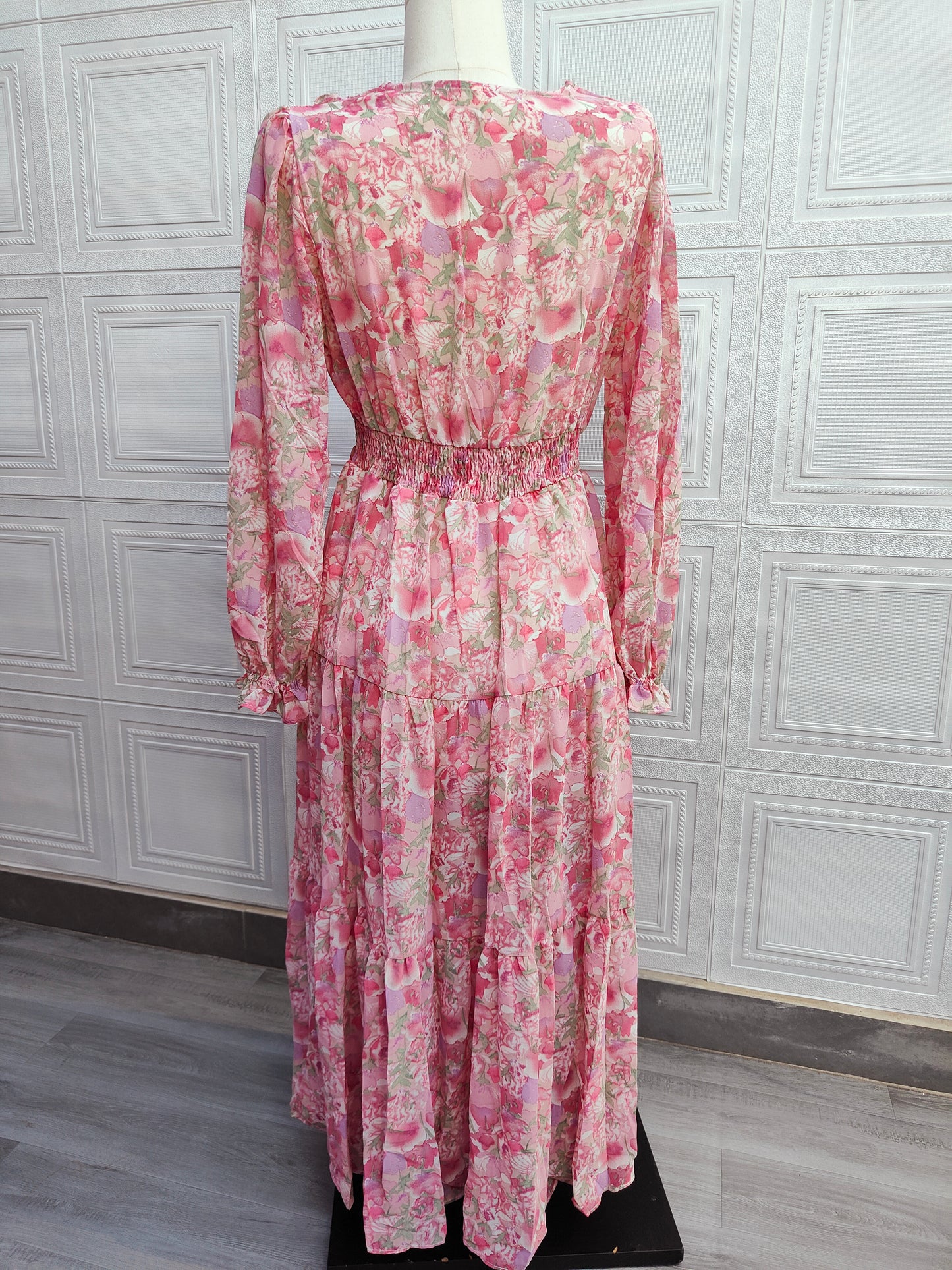 Make a statement in the new Floral Summer Dress by Hikmah Boutique. This Summer Dress features a feminine abstract floral print, puff sleeves with elasticated cuffs, and swish ready voluminous skirt. Perfect for cocktail events or any evening soirees! This party dress is made from the softest yet premium fabric. 