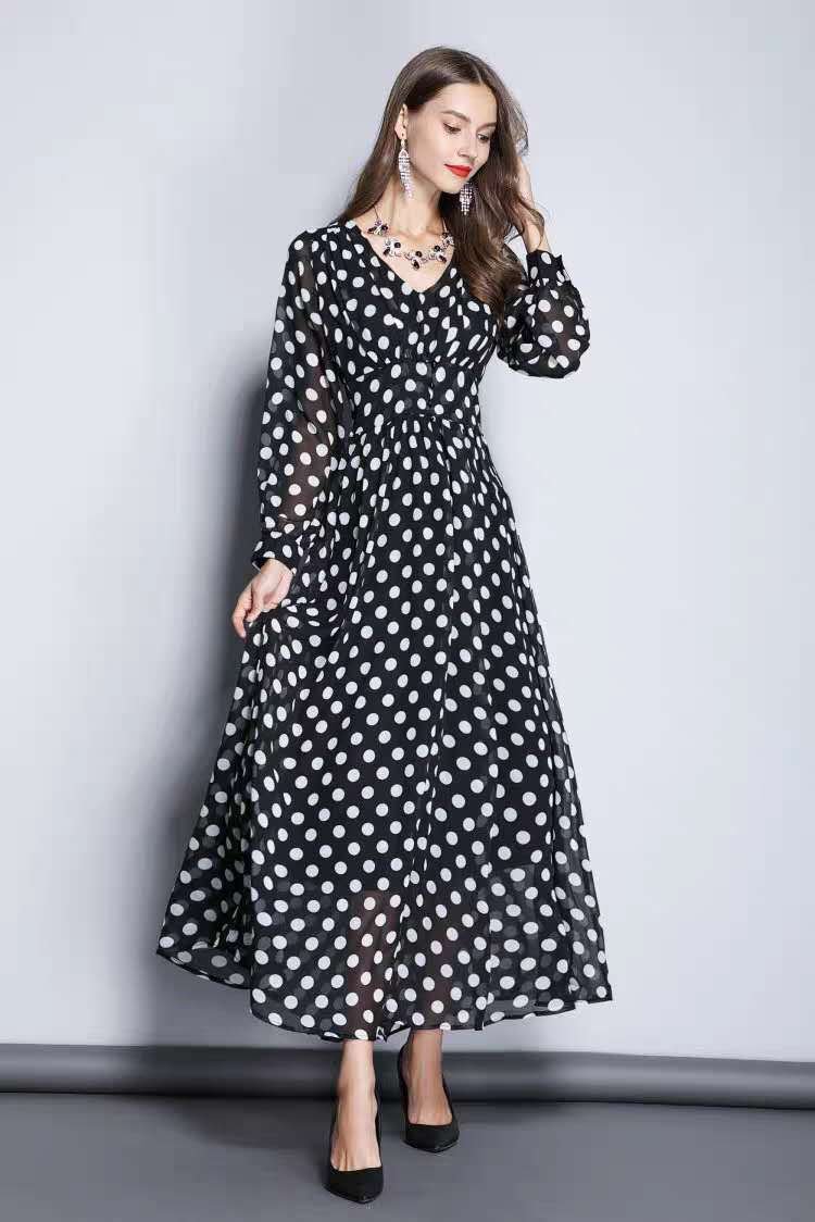 Black hot sale dot dress