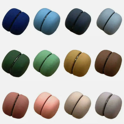 Magnetic Hijab Pins. No-Snag Hijab Magnets. These Magnetic Pins are the perfect and easiest way to tie up your hijab. Perfect way to put your Instant Hijab In Place With These Magnetic Pins. It's Also Called No-Snag Magnetic Pins for a reason as It will keep the Hijab in place All Day Long. 